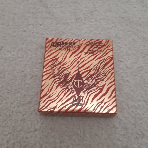 Nwt Charlotte Tilbury Airbrush finishing powder in tan (3) - Picture 2 of 3